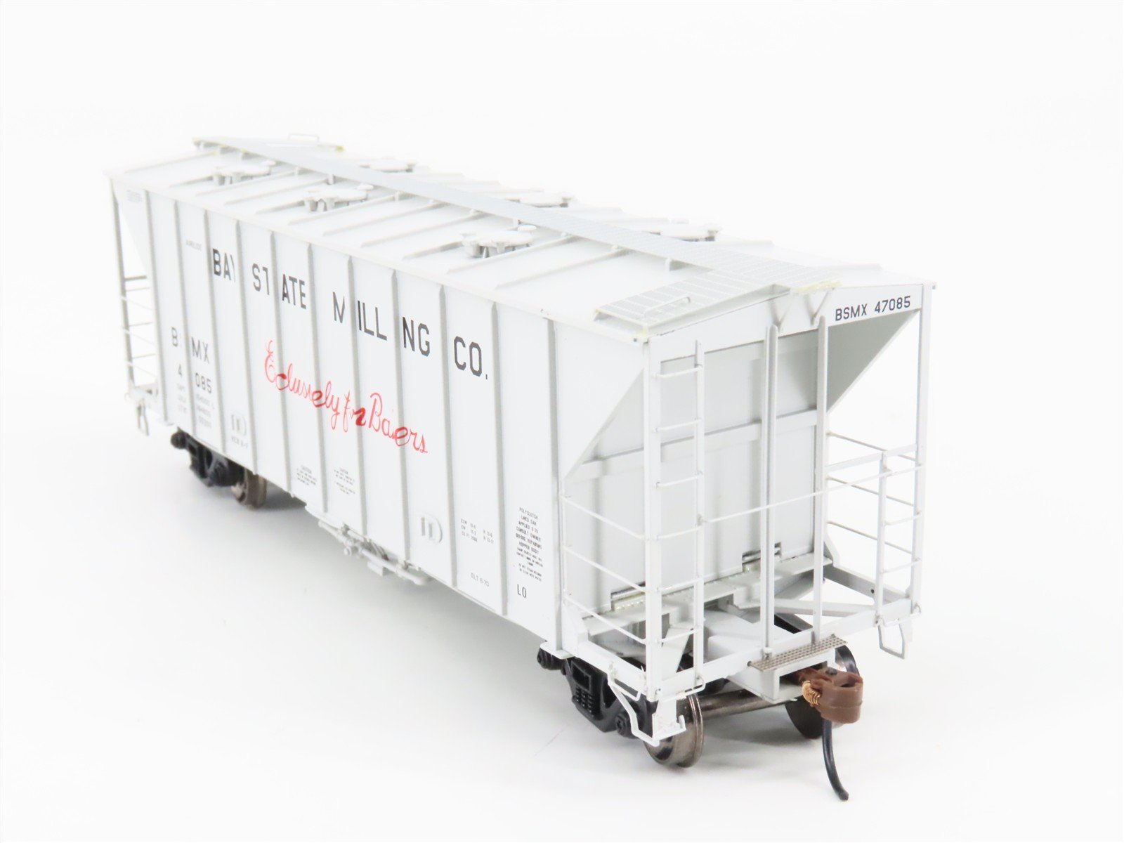 HO Scale Athearn ATH87617/87618 BSMX Bay State Milling Airslide Hoppers 2-Pack