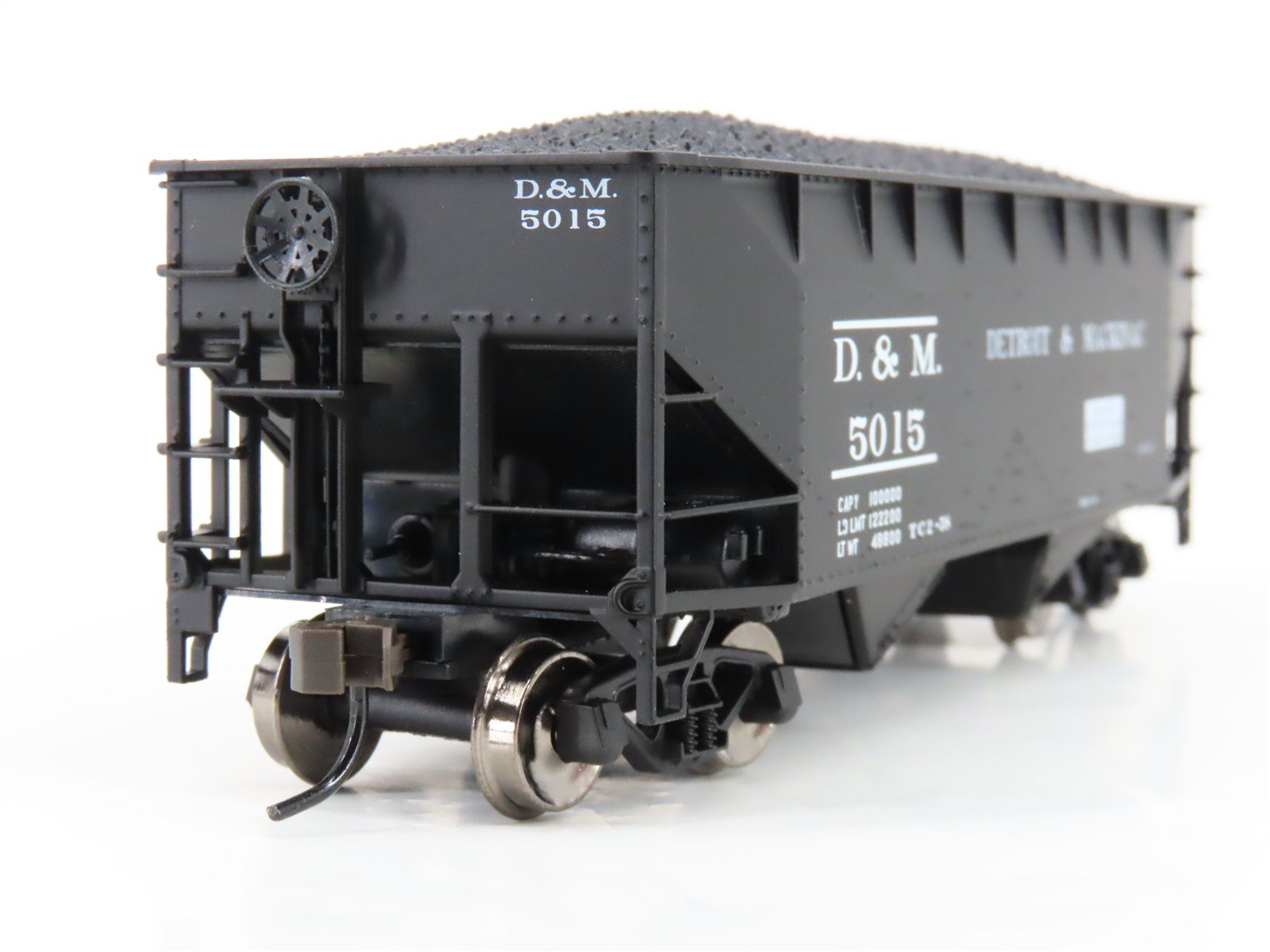 HO Atlas Trainman 18957/18958 D&M Detroit & Mackinac 2-Bay Hoppers 2-Pack w/Load