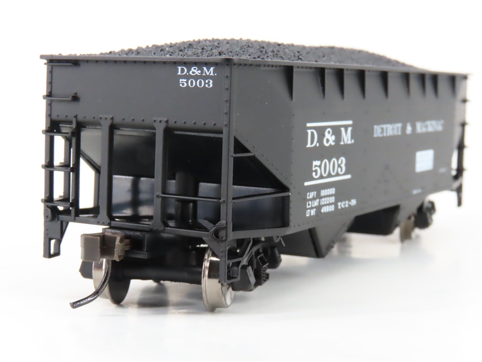 HO Atlas Trainman 18957/18958 D&M Detroit & Mackinac 2-Bay Hoppers 2-Pack w/Load