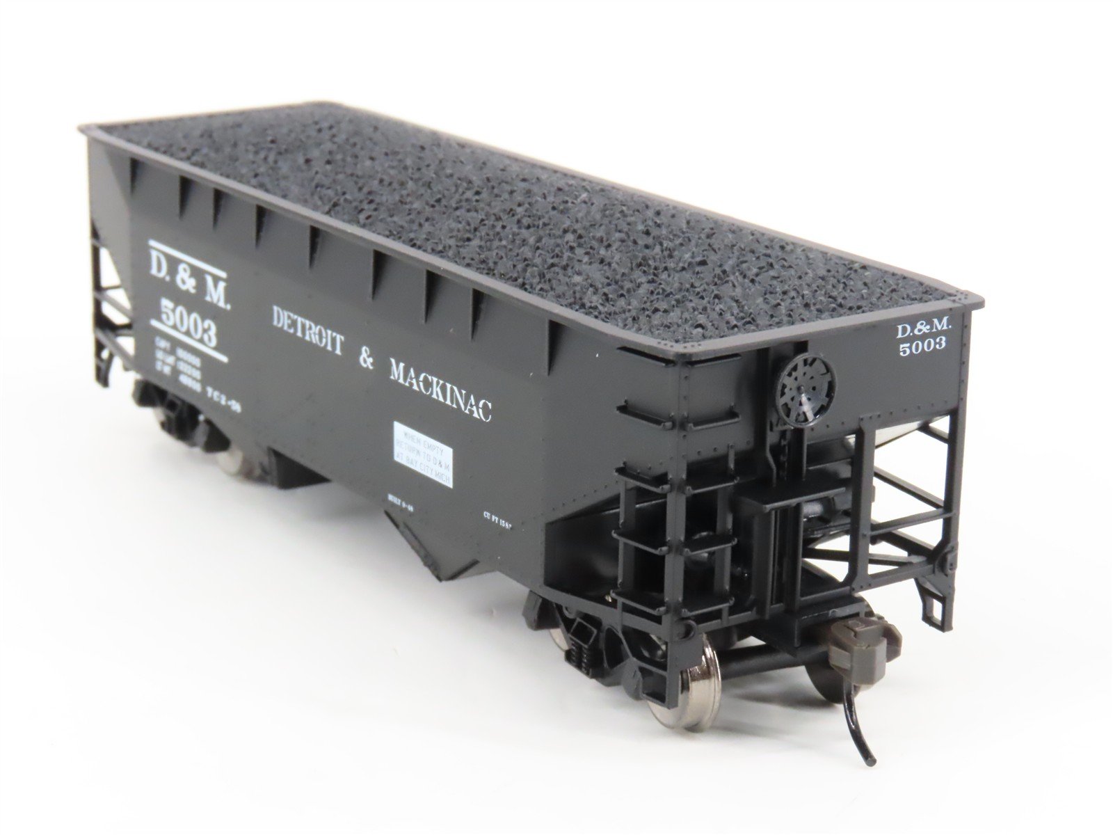 HO Atlas Trainman 18957/18958 D&M Detroit & Mackinac 2-Bay Hoppers 2-Pack w/Load