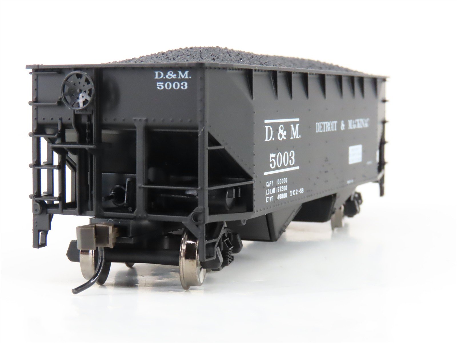 HO Atlas Trainman 18957/18958 D&M Detroit & Mackinac 2-Bay Hoppers 2-Pack w/Load