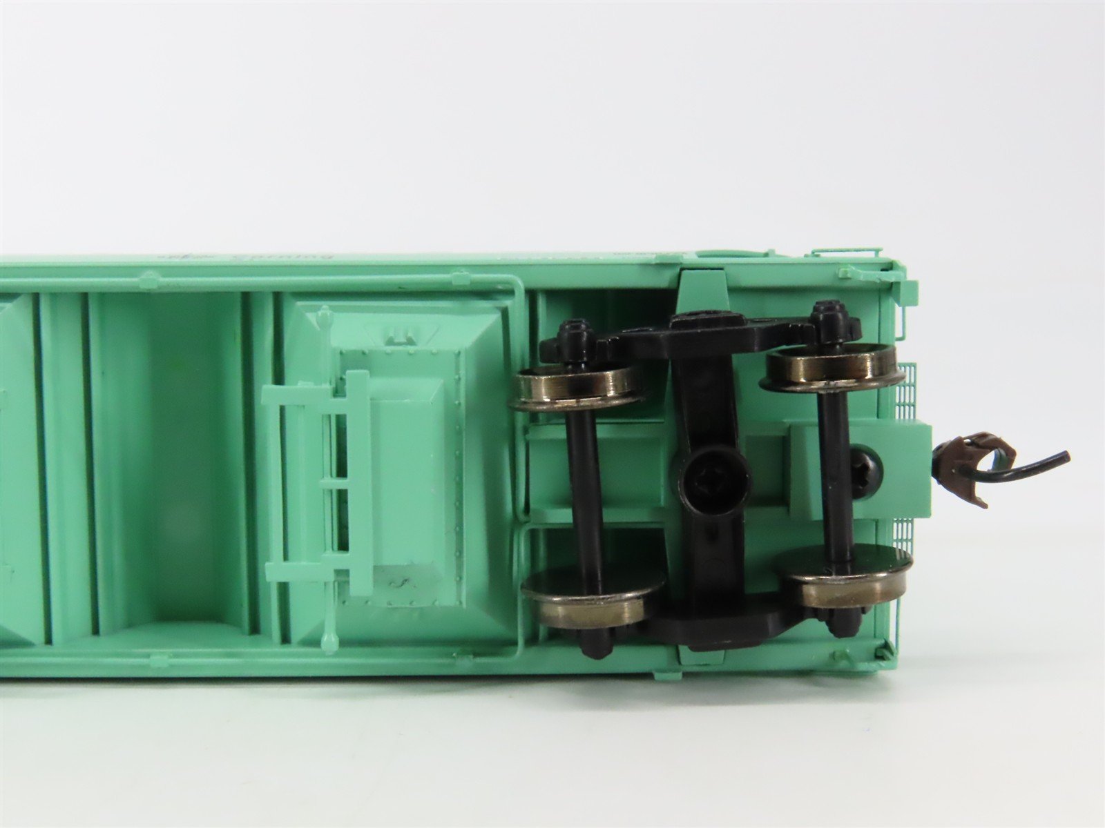 HO Scale Athearn 93963 NAHX Corning Glass Works ACF 2-Bay Covered Hopper #90408
