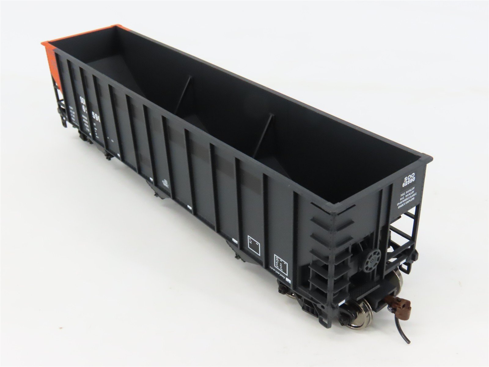 HO Scale Walthers Gold 932-7853 SOO Line Railroad Bethlehem 3-Bay Hoppers 6-Pack