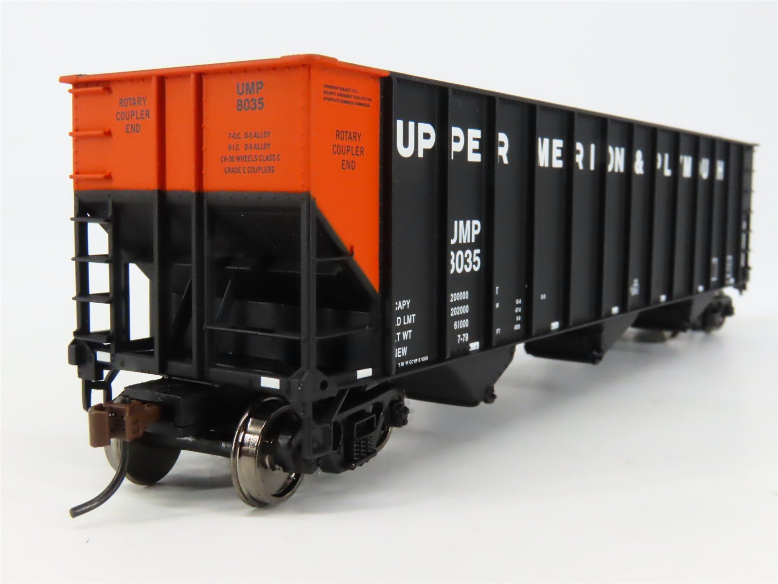 HO Scale Walthers Gold 932-7866 UMP Upper Merion & Plymouth 3-Bay Hoppers 6-Pack