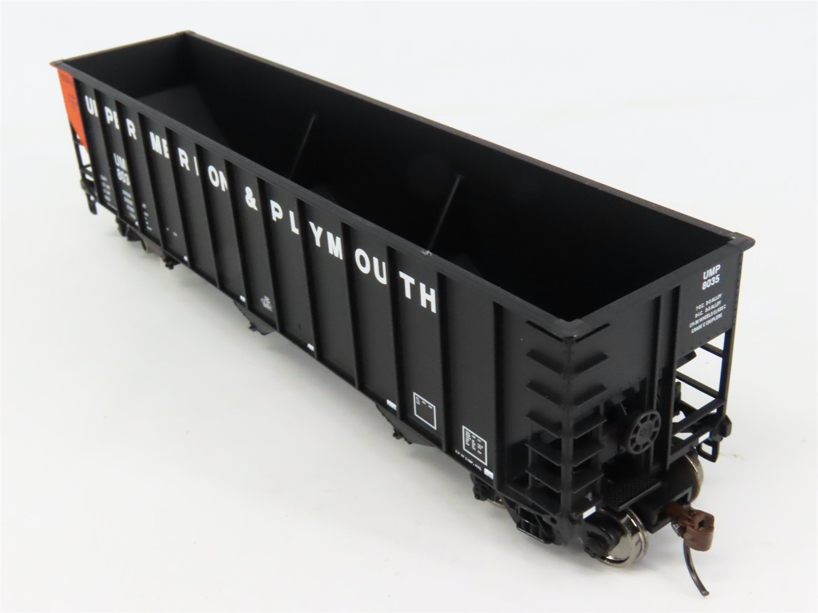 HO Scale Walthers Gold 932-7866 UMP Upper Merion & Plymouth 3-Bay Hoppers 6-Pack