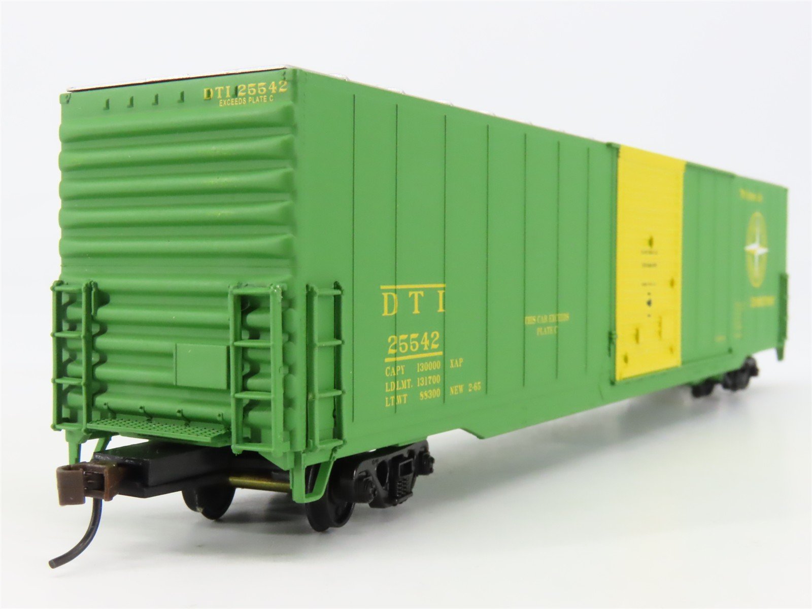 HO Walthers 932-23565 DT&I Detroit Toledo & Ironton PS 60' Auto Box Cars 2-Pack