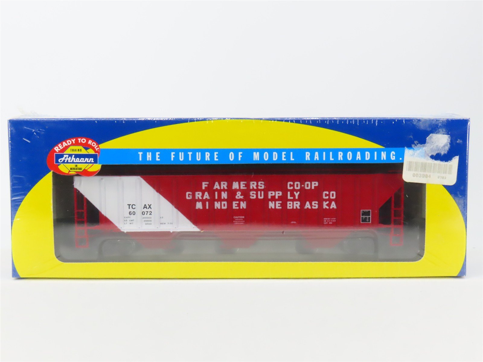 HO Scale Athearn 7154 TCAX Farmer's Co-Op 3-Bay Covered Hopper #60072 - SEALED