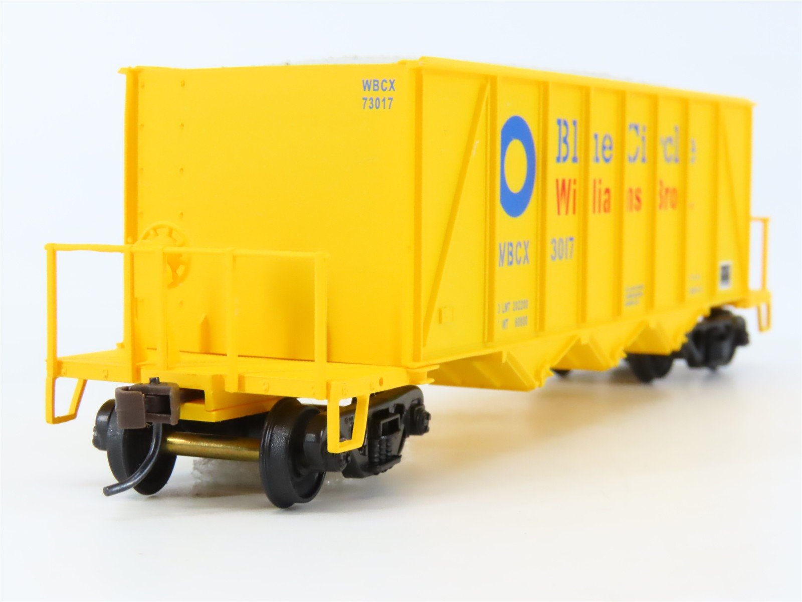 HO Walthers 932-7065 WBCX Blue Circle 40' 3-Bay Ortner Hopper #73017 w/ Load