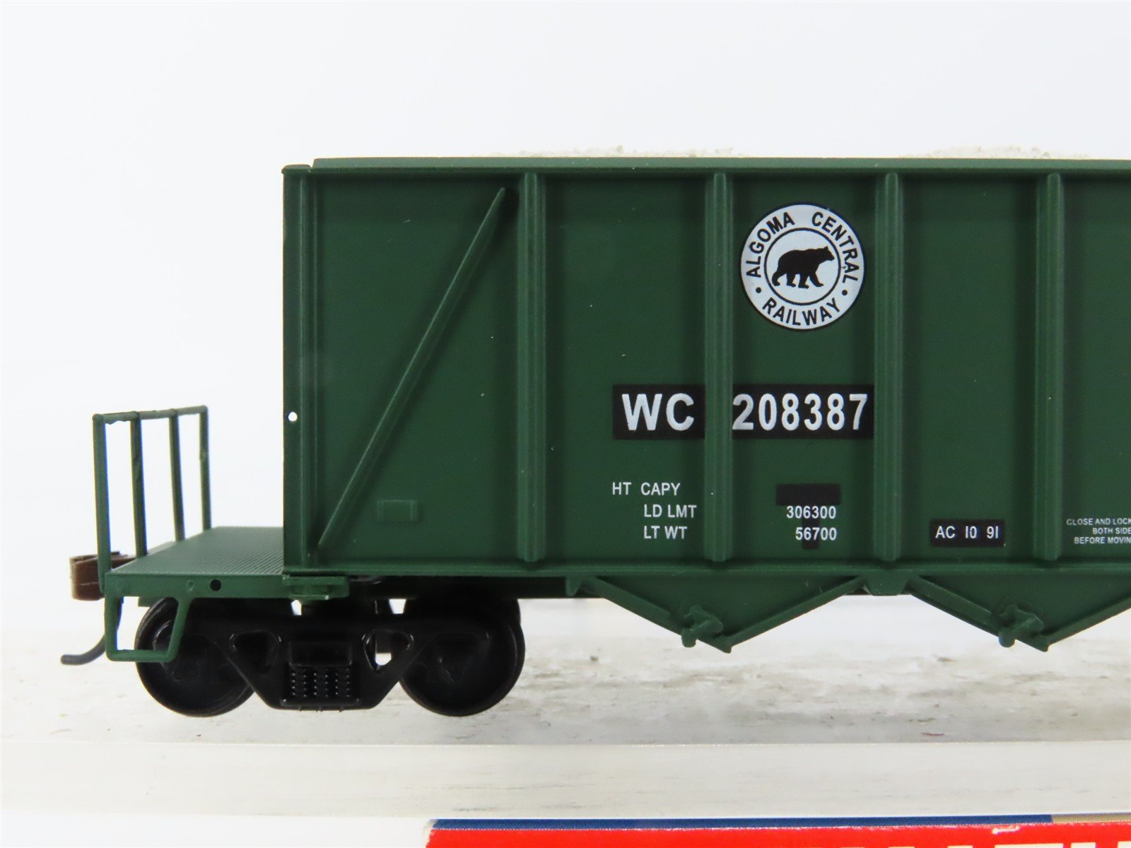 HO Walthers 932-7056 WC/ex-AC Repaint 3-Bay Ortner Hopper #208387 w/ Load