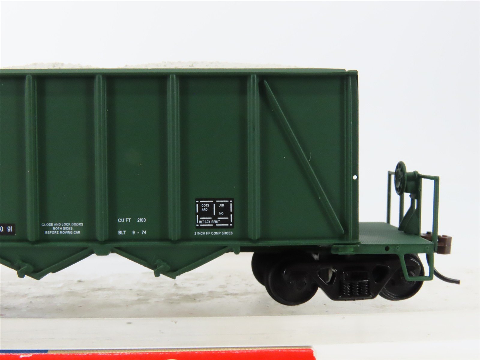 HO Walthers 932-7056 WC/ex-AC Repaint 3-Bay Ortner Hopper #208387 w/ Load