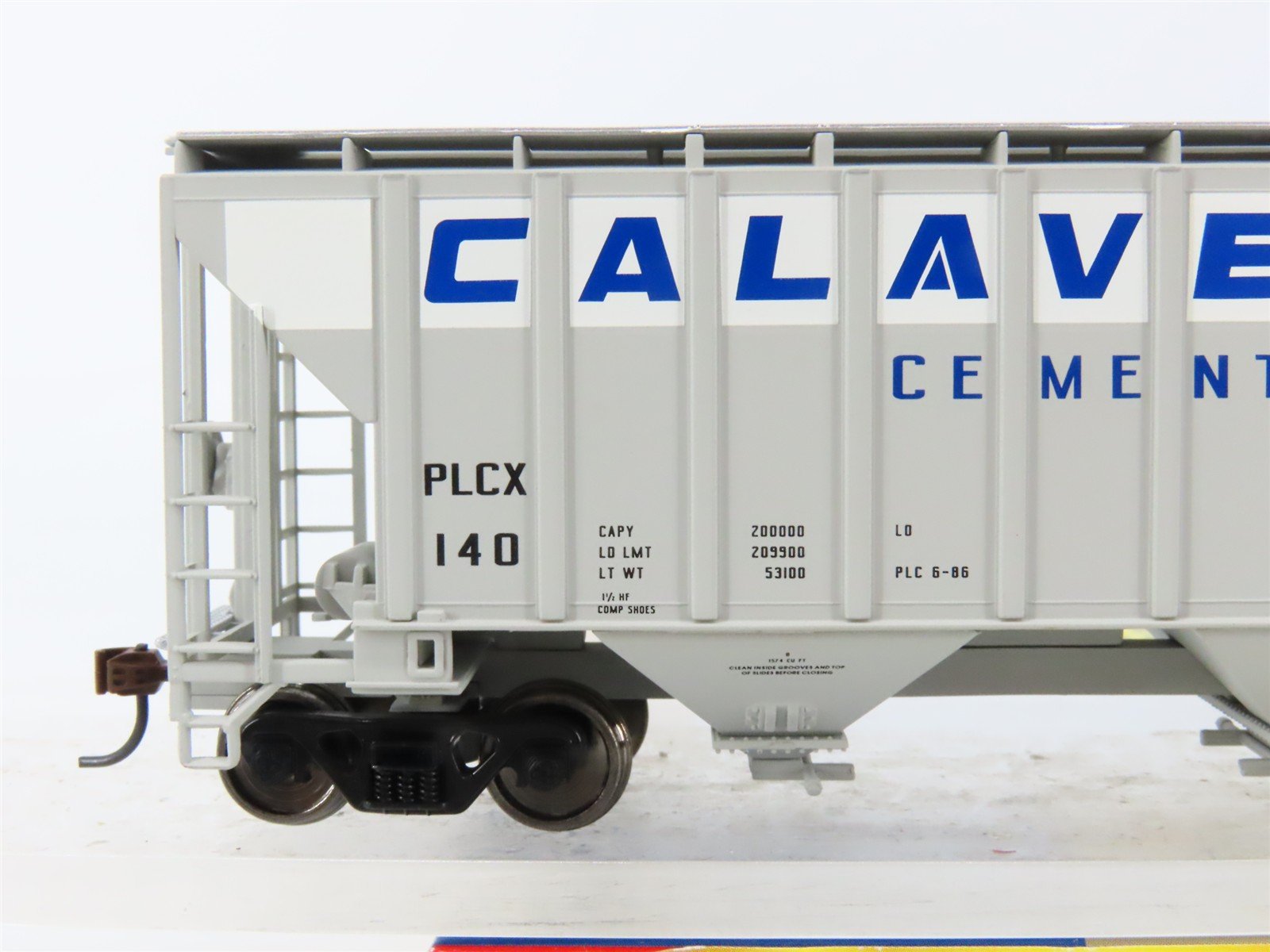 HO Walthers Gold 932-5388 PLCX Calaveras Cement 2-Bay Covered Hopper #140