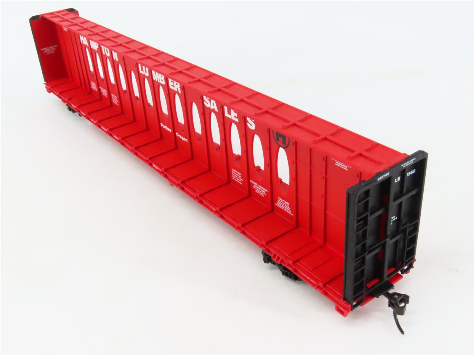 HO Scale Walthers 932-4107 CRLE Hampton Lumber 72' Centerbeam Flat Car #2565