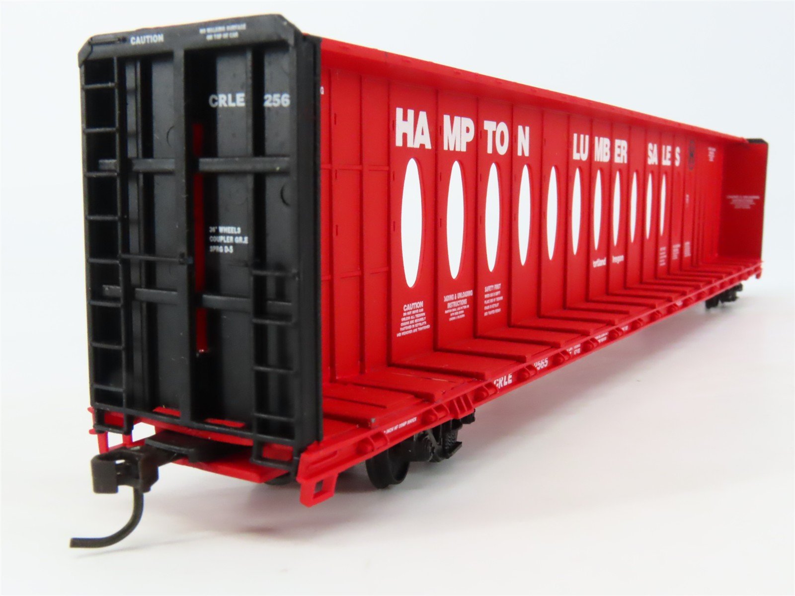 HO Scale Walthers 932-4107 CRLE Hampton Lumber 72' Centerbeam Flat Car #2565