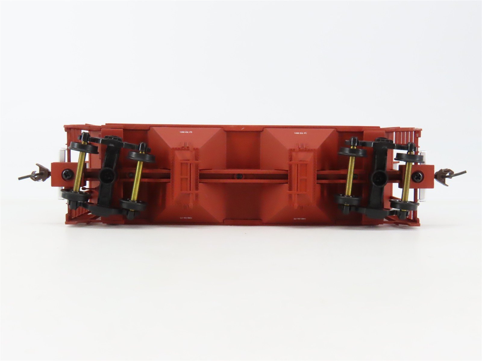 HO Scale Walthers 932-5376 ATSF Santa Fe Trinity 2-Bay Covered Hopper #350062