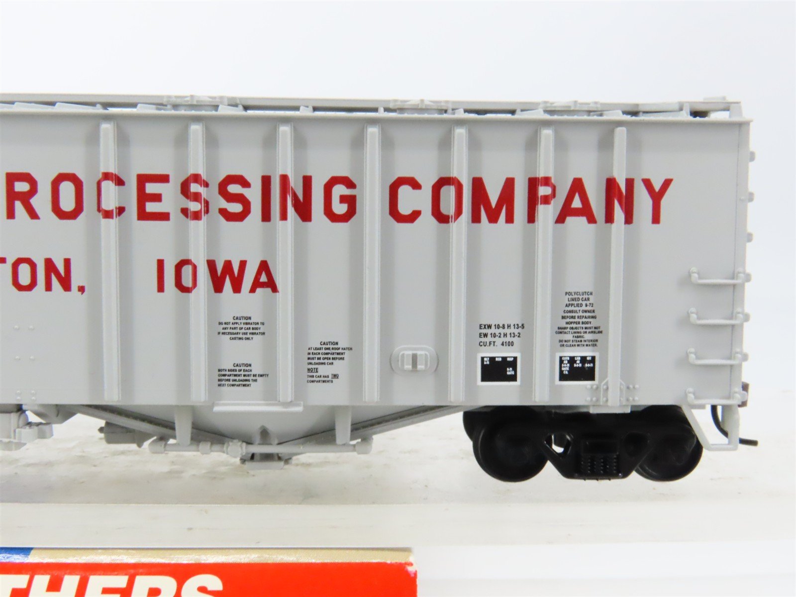 HO Walthers 932-3693 GACX Clinton Corn 50' 2-Bay Airslide Covered Hopper #47226