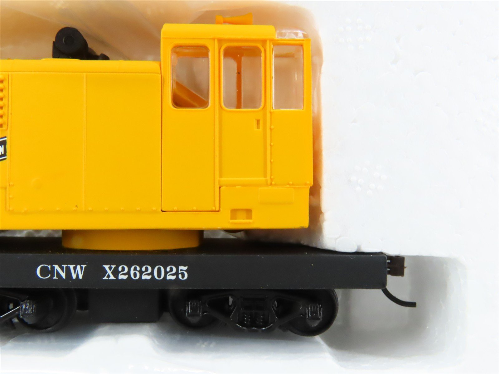 HO Walthers 932-5064 CNW Chicago & North Western American Crane Car #X262025
