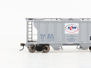 HO Scale Atlas 1840-3 NAHX Kerr McGee PS-2 2-Bay Covered Hopper #31050