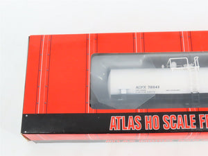 LOT of 2 HO Scale Atlas ACFX ECC International/Thiele Kaolin Tankcars
