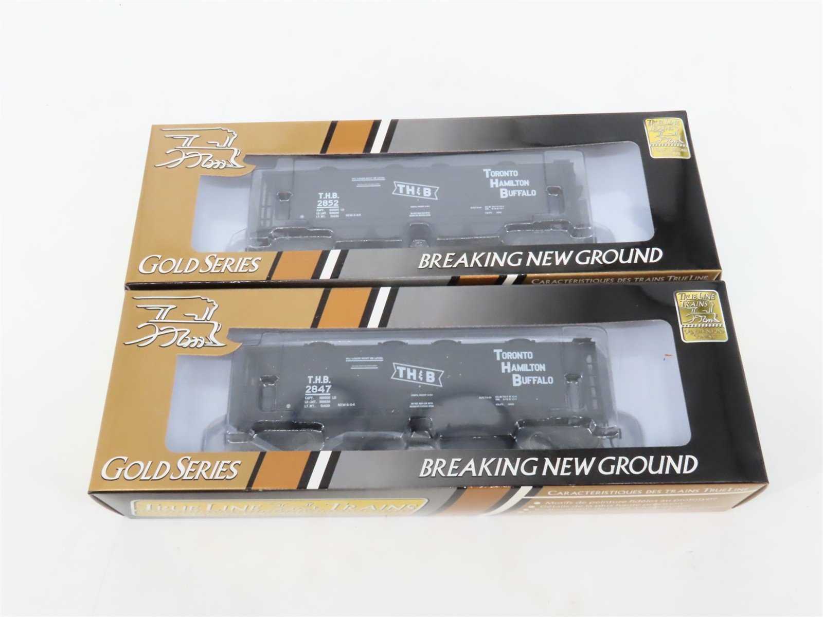LOT of 2 HO TrueLine THB Toronto Hamilton Buffalo 4-Bay Covered Hopper Cars