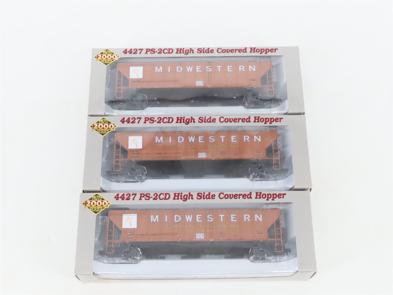 LOT of 3 HO Scale Proto 2000 TLDX Midwestern Grain 3-Bay Covered Hopper Cars