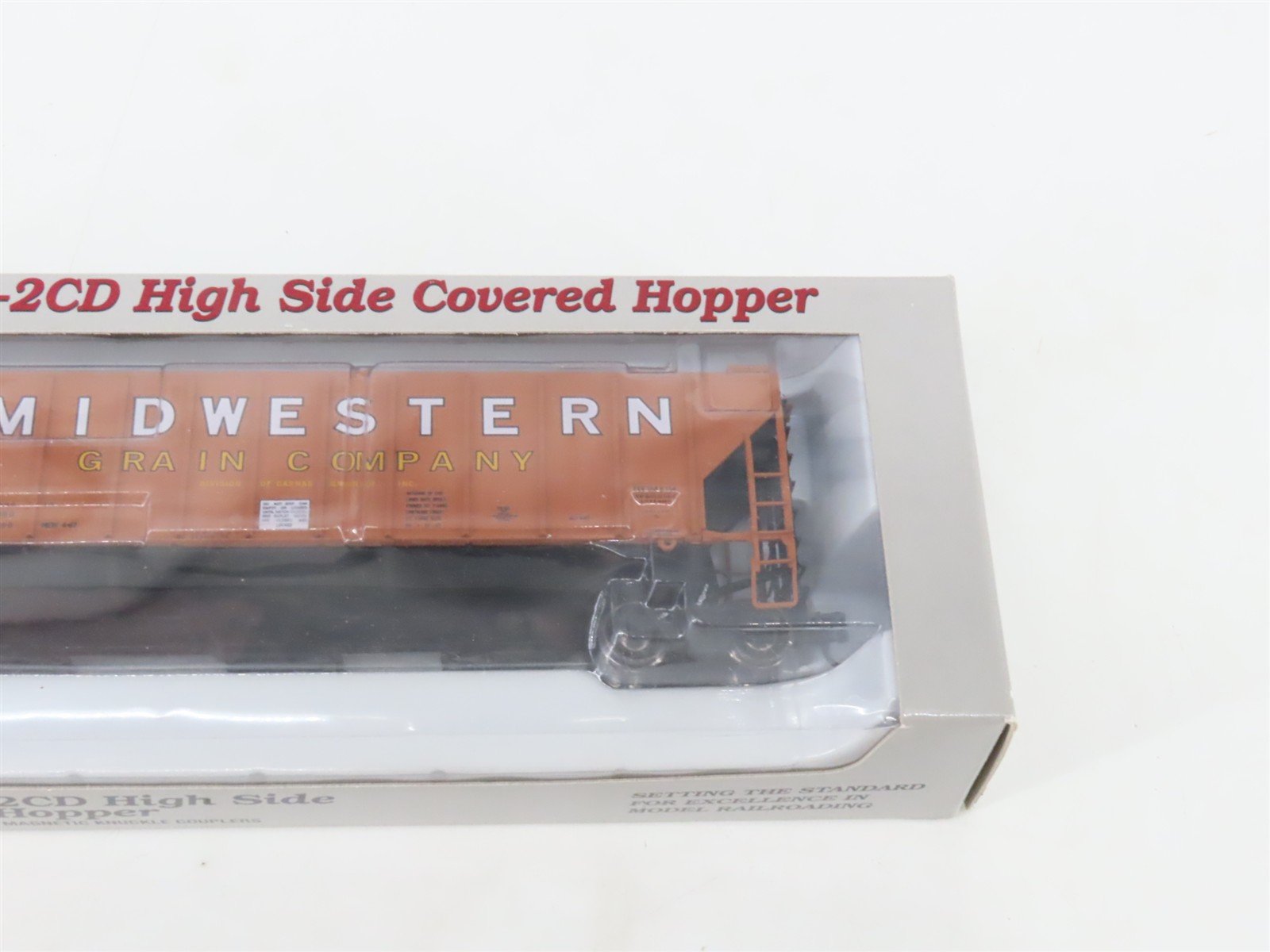 LOT of 3 HO Scale Proto 2000 TLDX Midwestern Grain 3-Bay Covered Hopper Cars