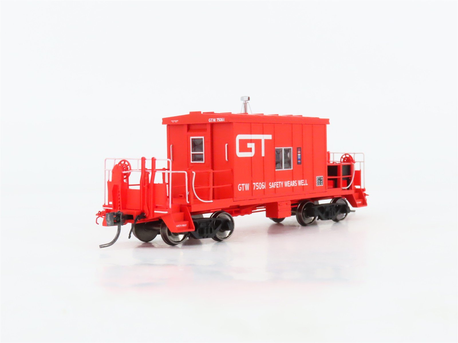 HO Scale Bluford Shop 34030 GTW Grand Trunk Western Transfer Caboose #75061