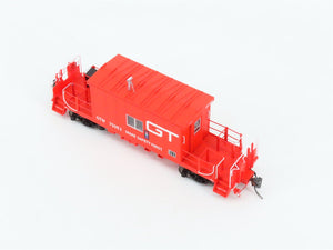 HO Scale Bluford Shop 34039 GTW Grand Trunk Western Transfer Caboose #75053