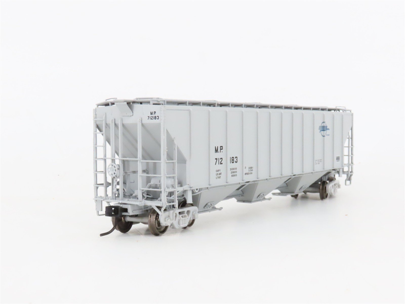 HO Scale Proto 2000 21342 MP Missouri Pacific 3-Bay Covered Hopper Car #712183