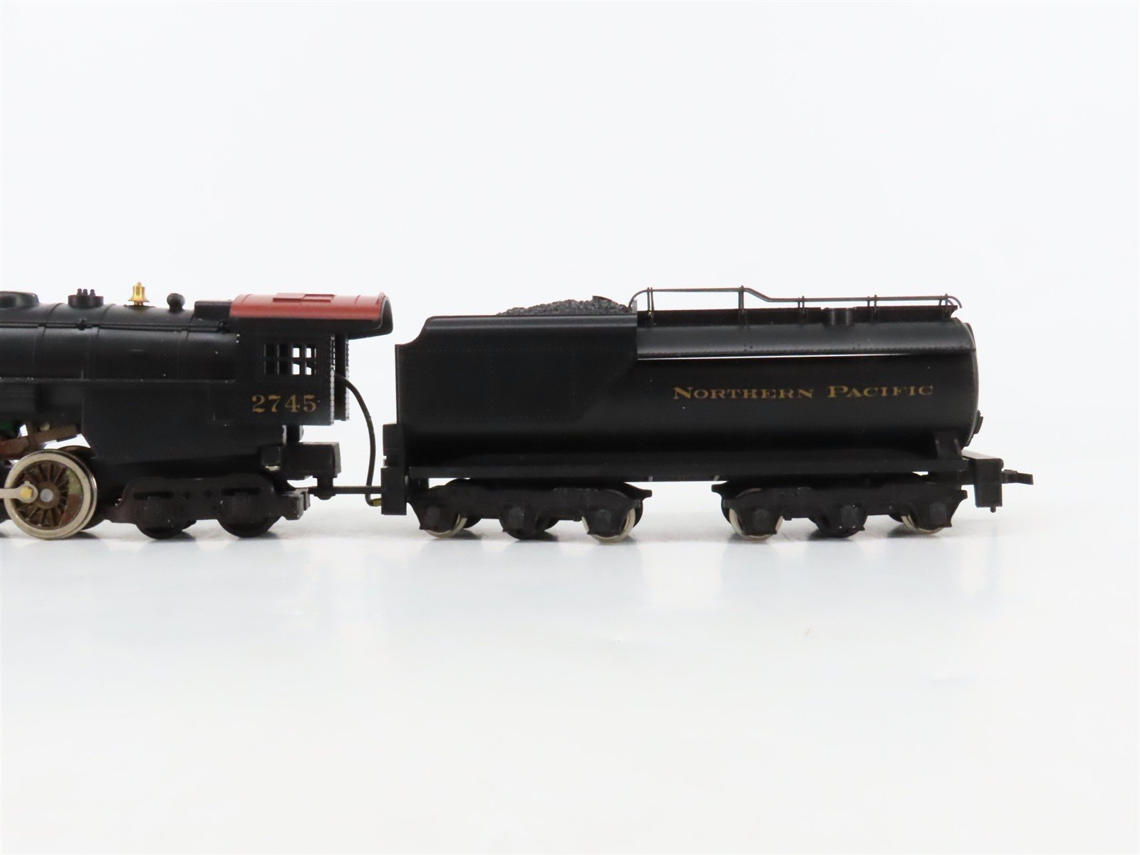 HO Scale Mantua 317-004 NP Northern Pacific 2-8-4 Steam Locomotive #2745