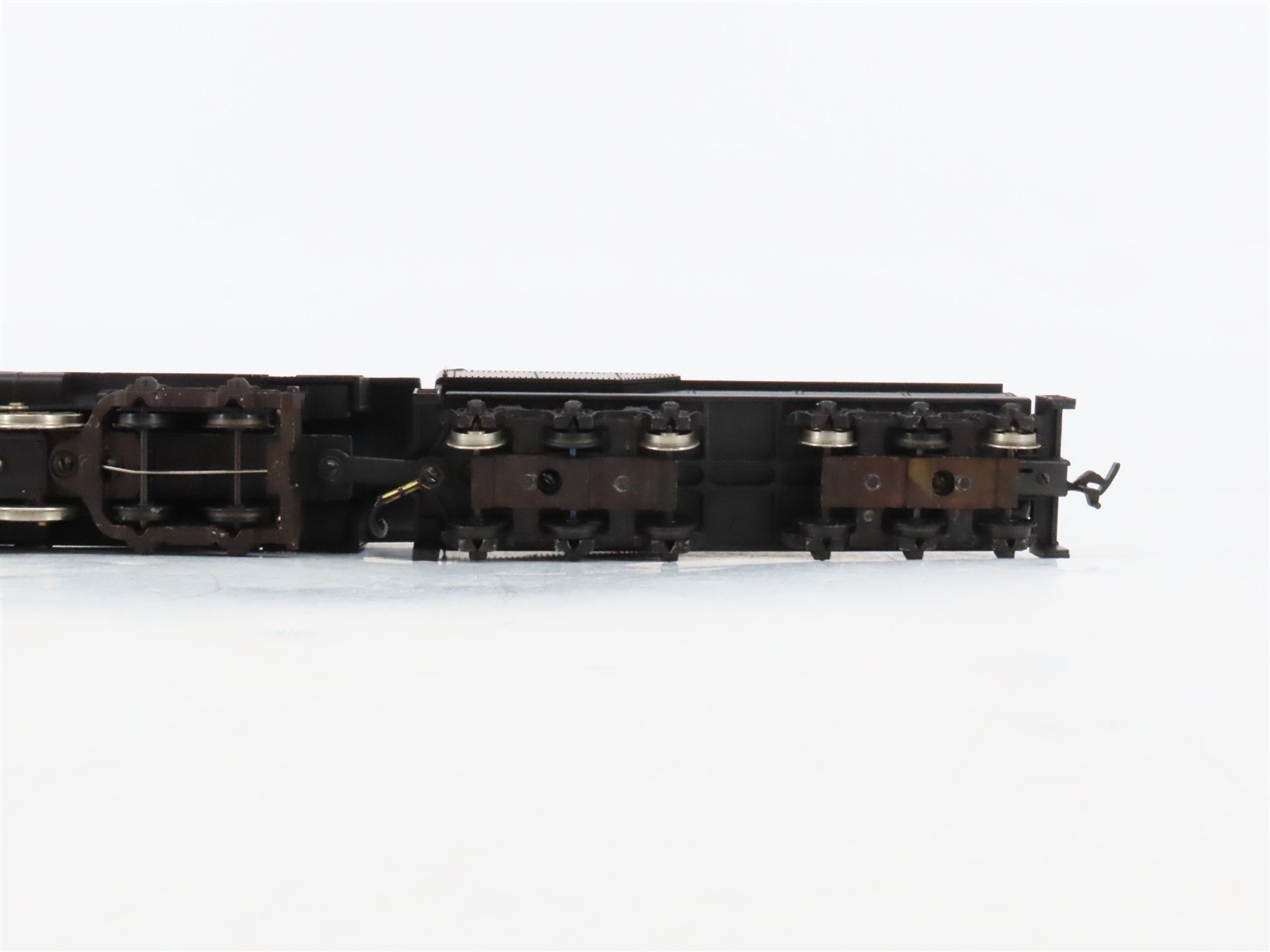 HO Scale Mantua 317-004 NP Northern Pacific 2-8-4 Steam Locomotive #2745