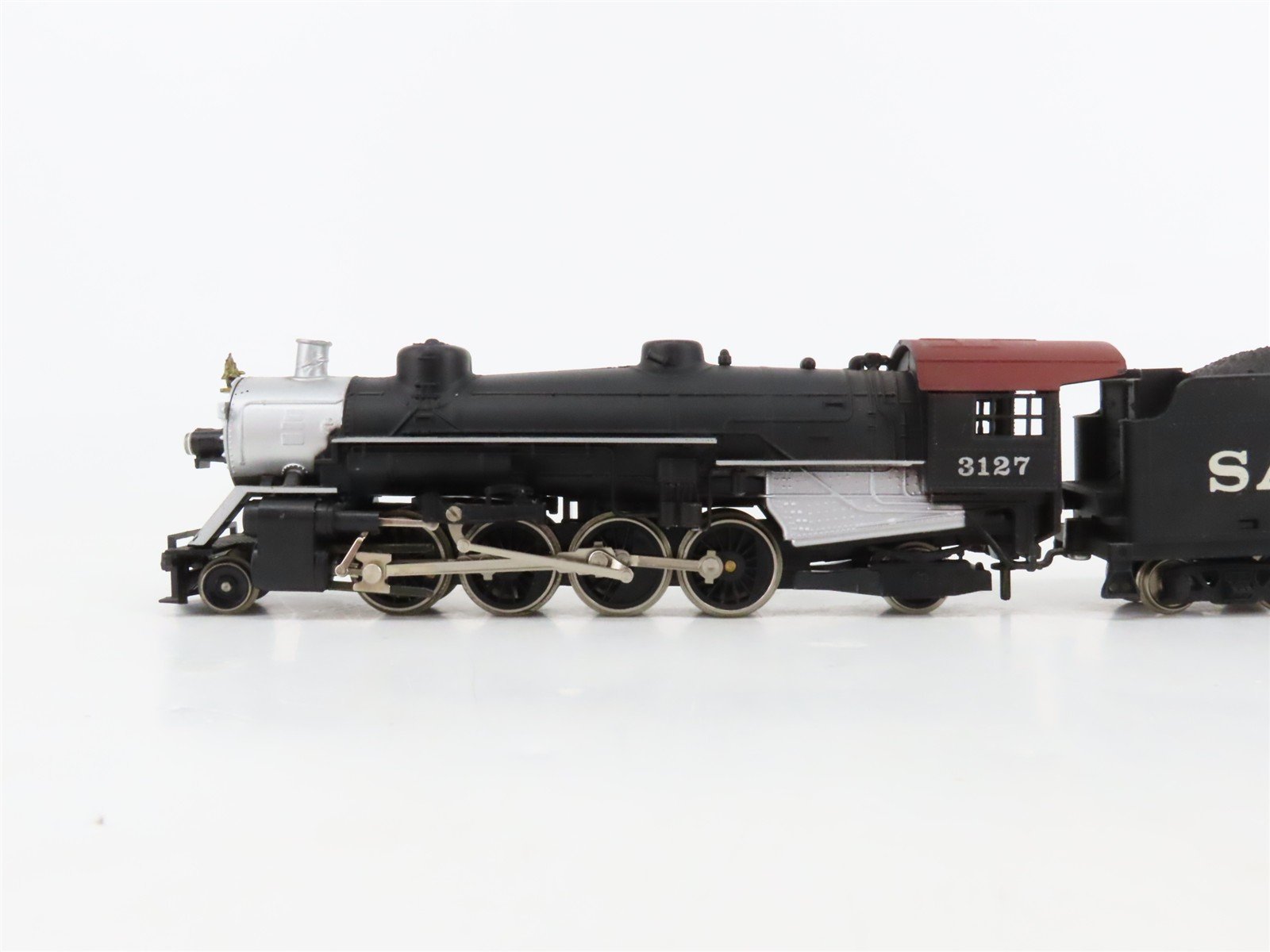 HO Scale Mehano ATSF Santa Fe 2-8-2 Steam Locomotive #3127