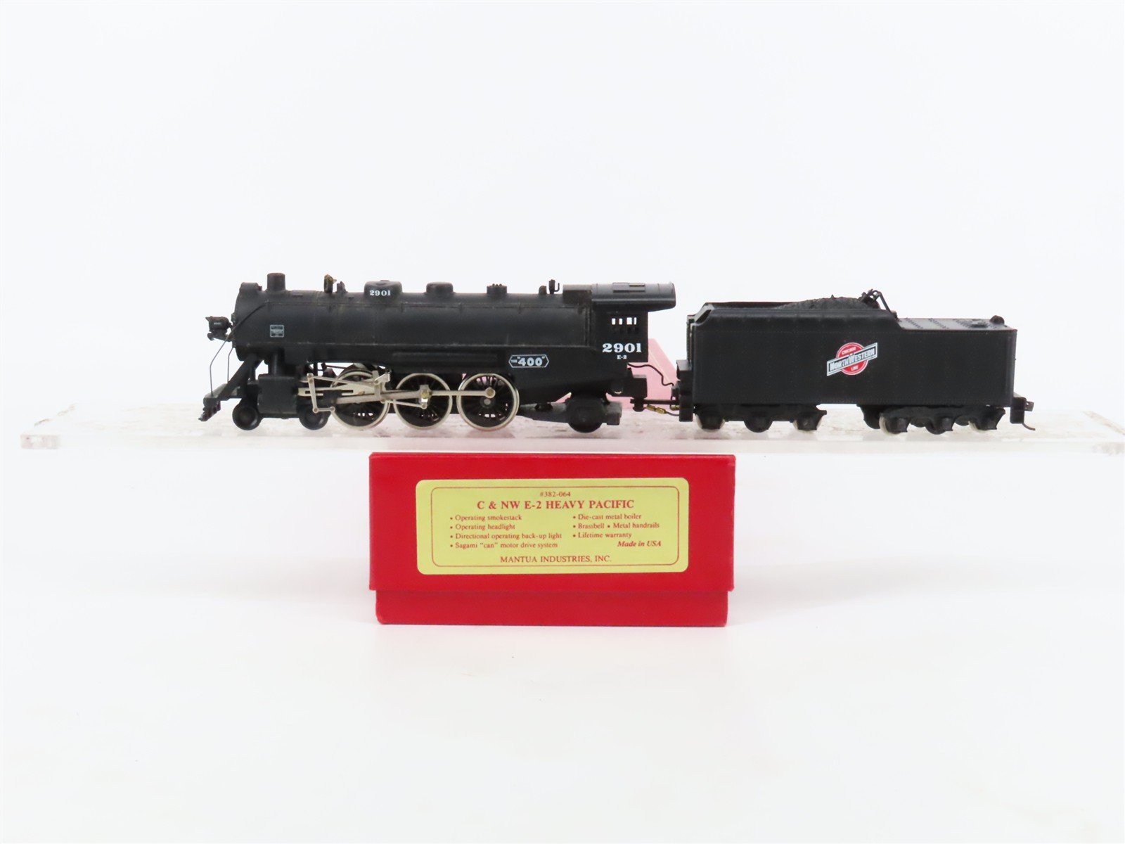 HO Scale Mantua 382-064 CNW Chicago Northwestern 4-6-2 Steam Loco #2901