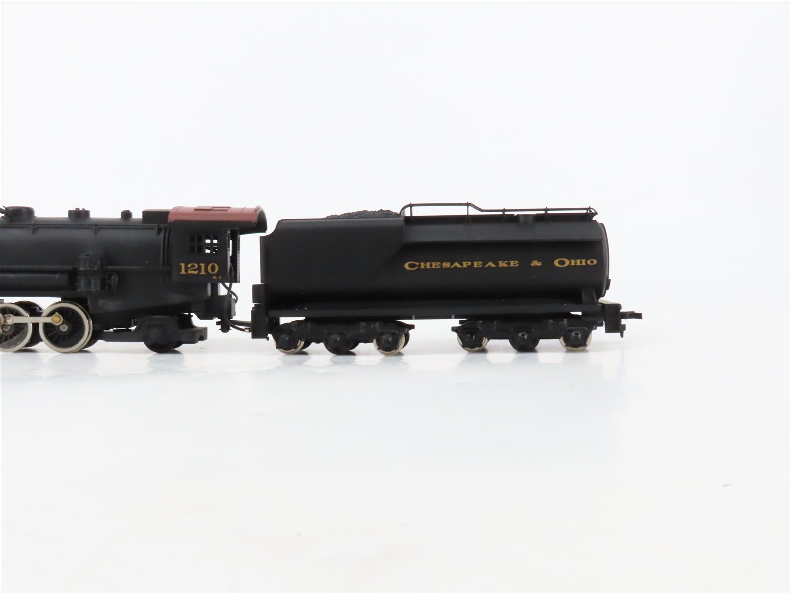 HO Scale Mantua 348-023 C&O Chesapeake & Ohio 2-8-2 Steam Locomotive #1210