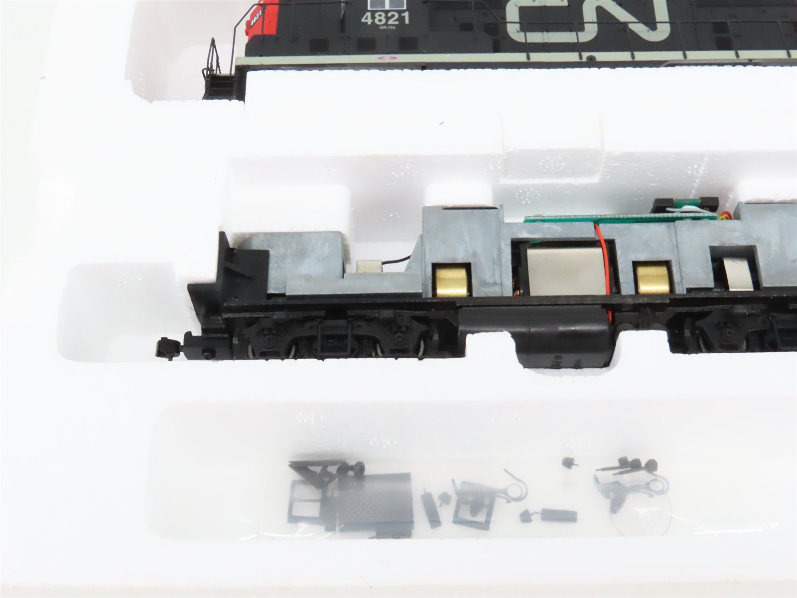 HO Scale Proto 2000 97019 CN Canadian National EMD GP7 Diesel #4821 - BAD GEARS