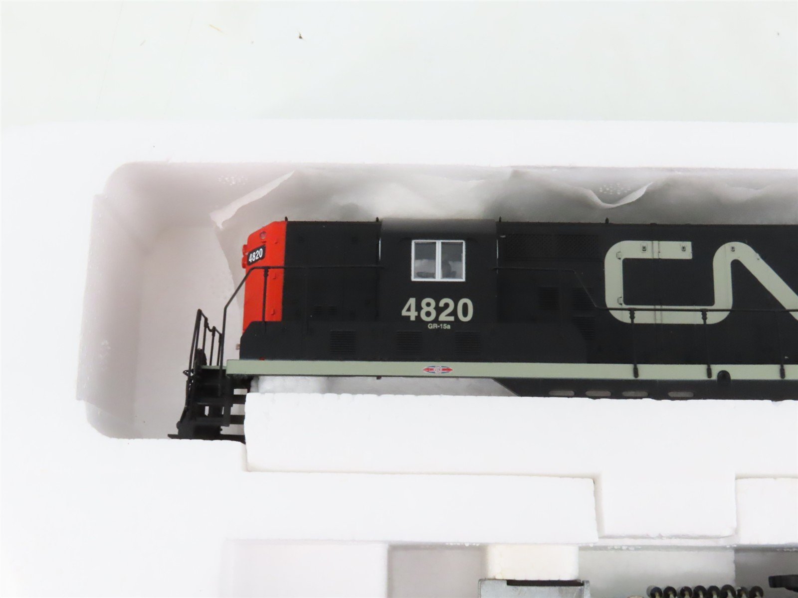 HO Scale Proto 2000 97005 CN Canadian National EMD GP7 Diesel #4820 - BAD GEARS