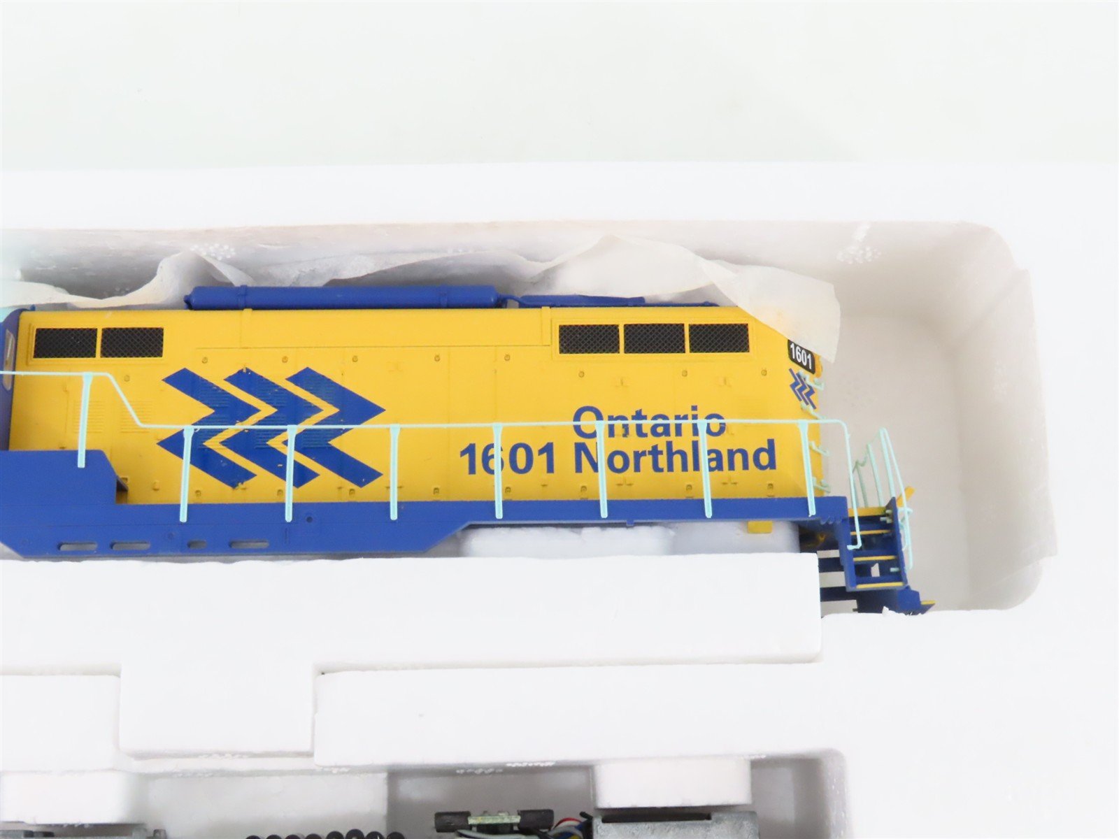 HO Scale Proto 2000 97083 ONT Ontario Northland EMD GP9 Diesel #1601 - BAD GEARS