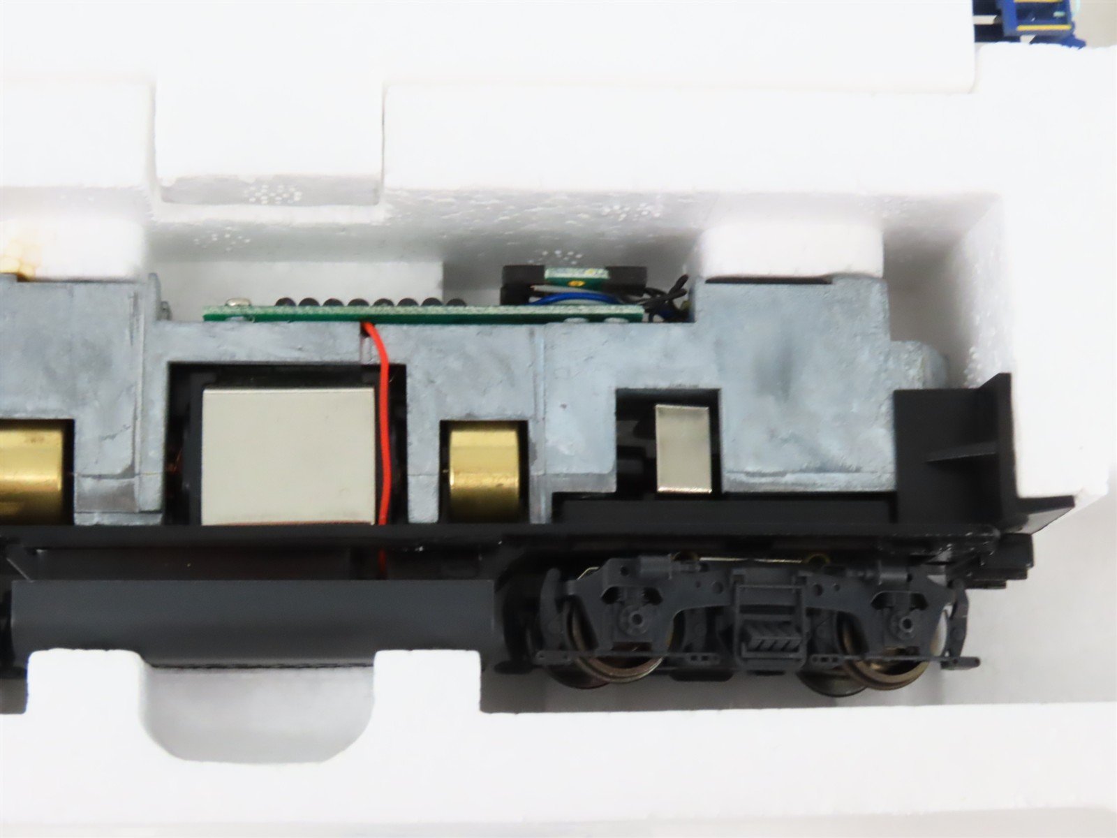 HO Scale Proto 2000 97082 ONT Ontario Northland EMD GP9 Diesel #1605 - BAD GEARS