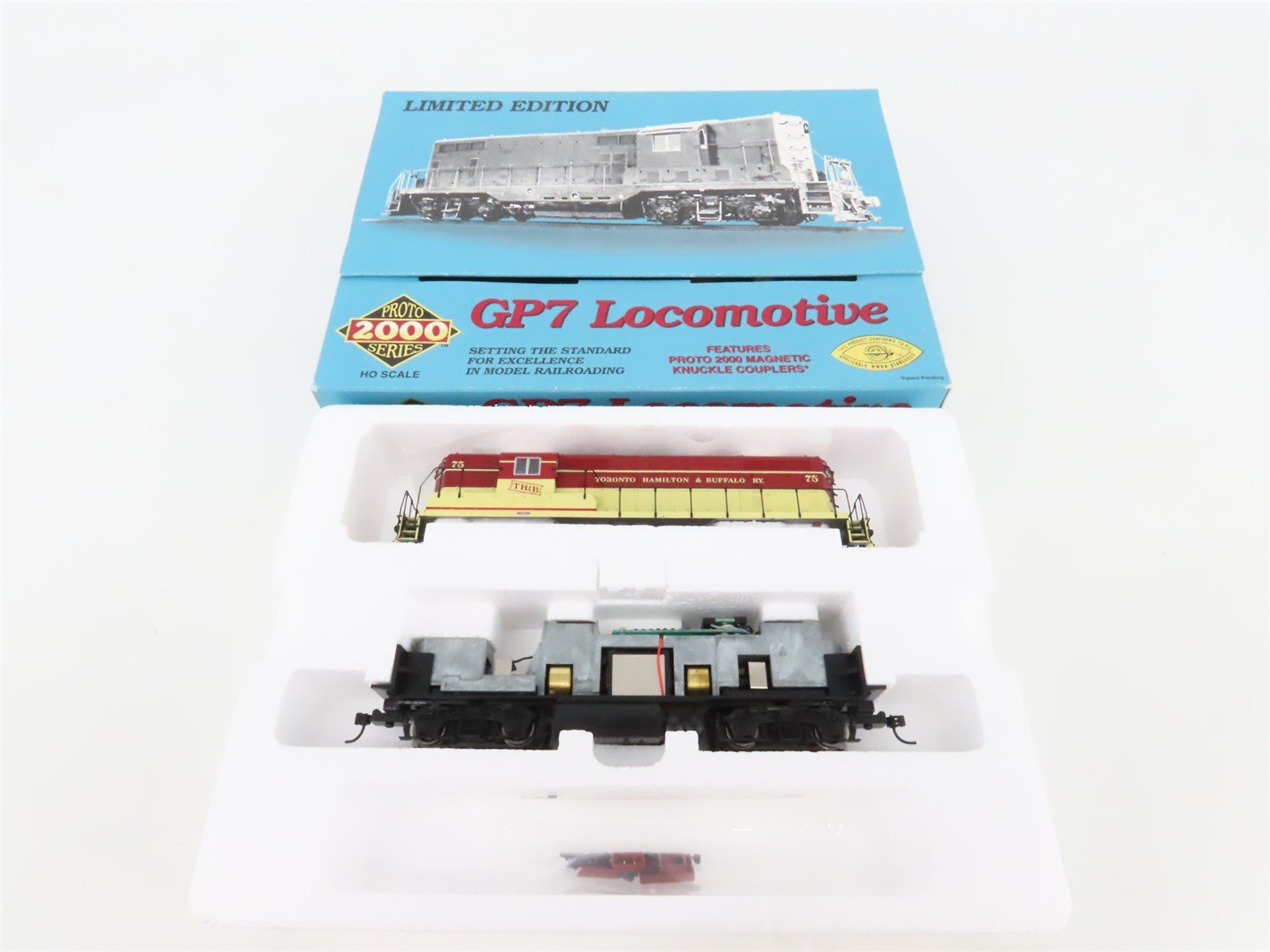 HO Proto 2000 97010 TH&B Toronto Hamilton & Buffalo GP7 Diesel #75 - BAD GEARS