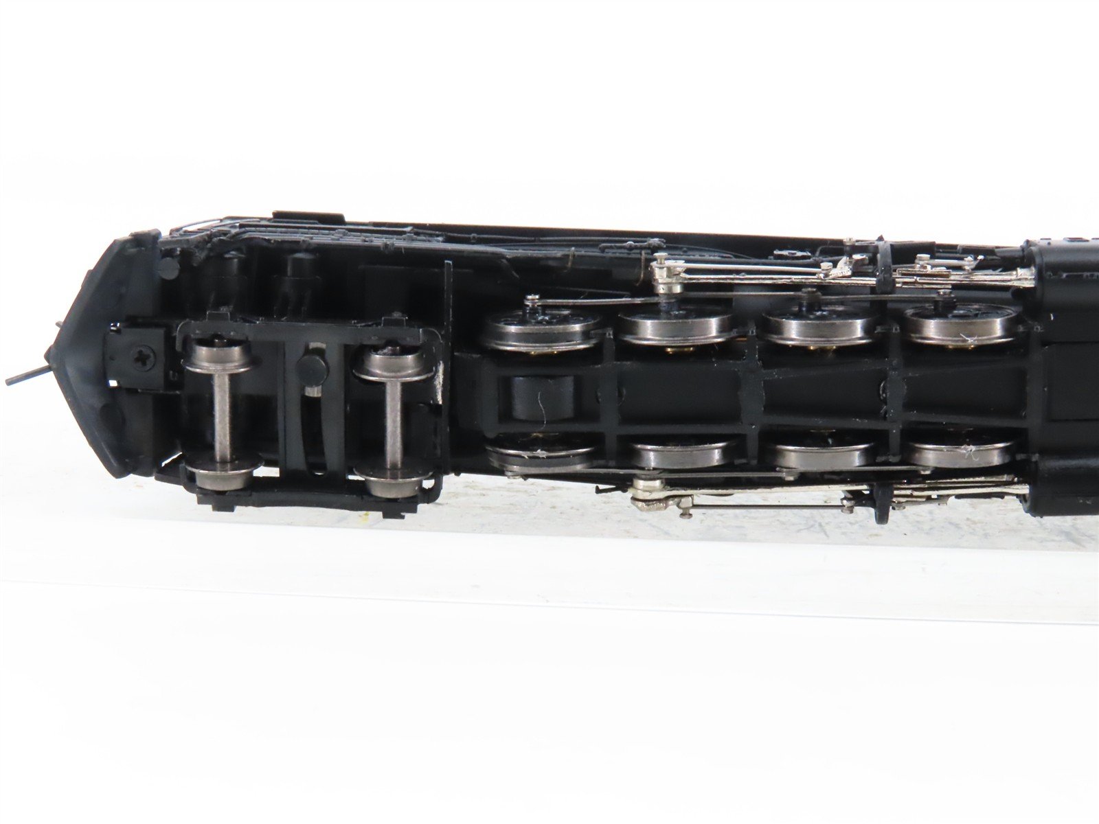 N InterMountain 79002 SP 4-8-8-2 AC-12 Cab Forward Steam #4275 - DCC Ready