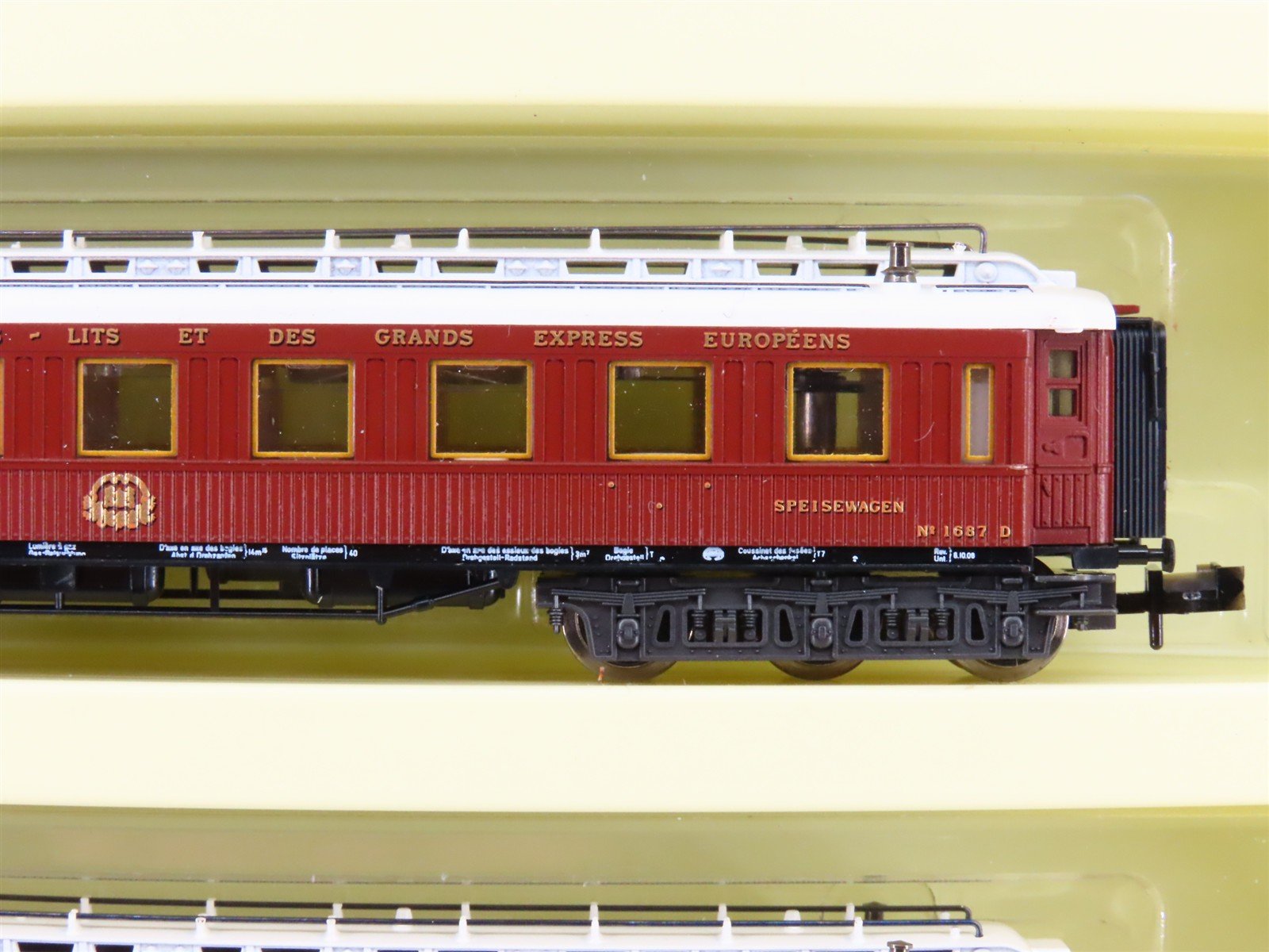 N Scale Minitrix 11017 CIWL Orient Express 4-6-0 Steam Passenger Train Set