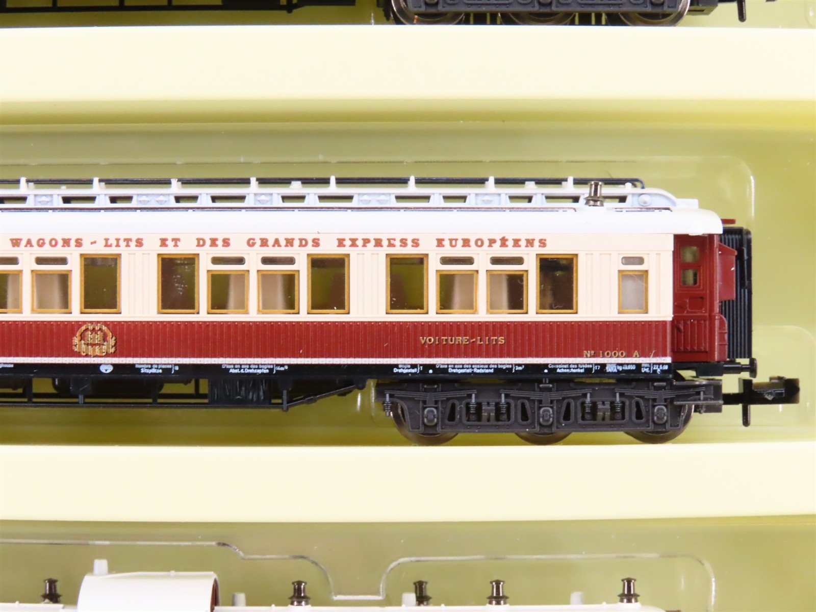 N Scale Minitrix 11017 CIWL Orient Express 4-6-0 Steam Passenger Train Set