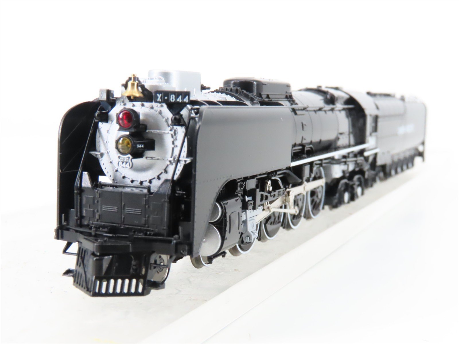 N Scale KATO 126-0401 UP Union Pacific 4-8-4 FEF-3 Steam #844 - DCC Ready