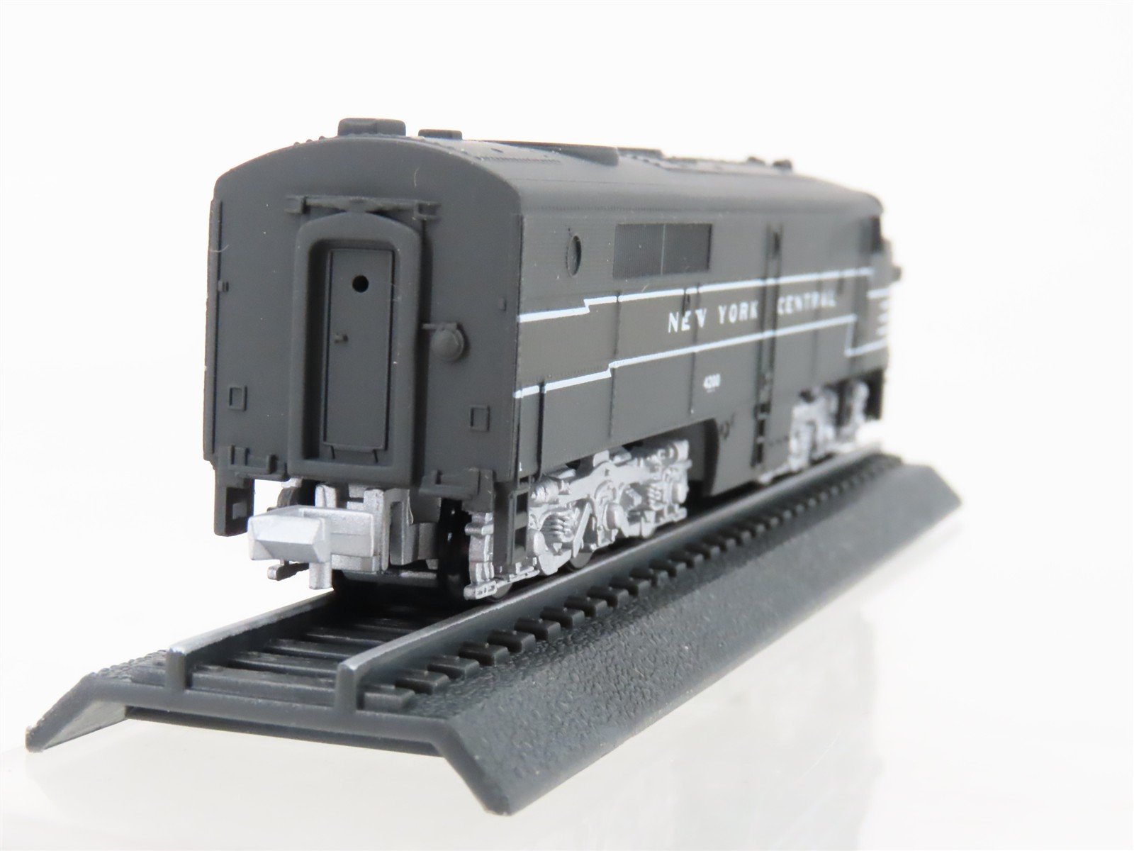 N Scale CIL NYC New York Central ALCO PA1 Diesel Locomotive #4200 - STATIC MODEL