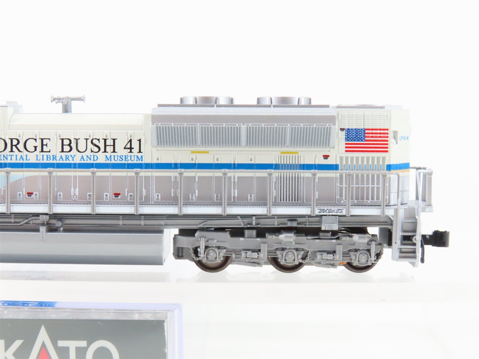 N KATO 176-8411 George Bush Presidential Library & Museum SD70ACe Diesel #4141