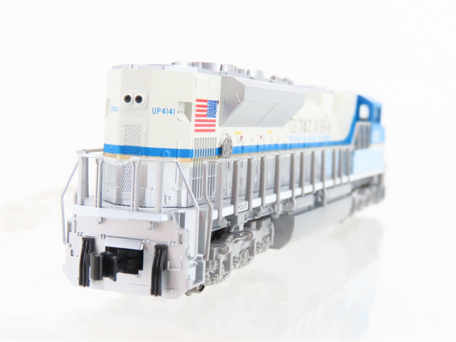 N KATO 176-8411 George Bush Presidential Library & Museum SD70ACe Diesel #4141