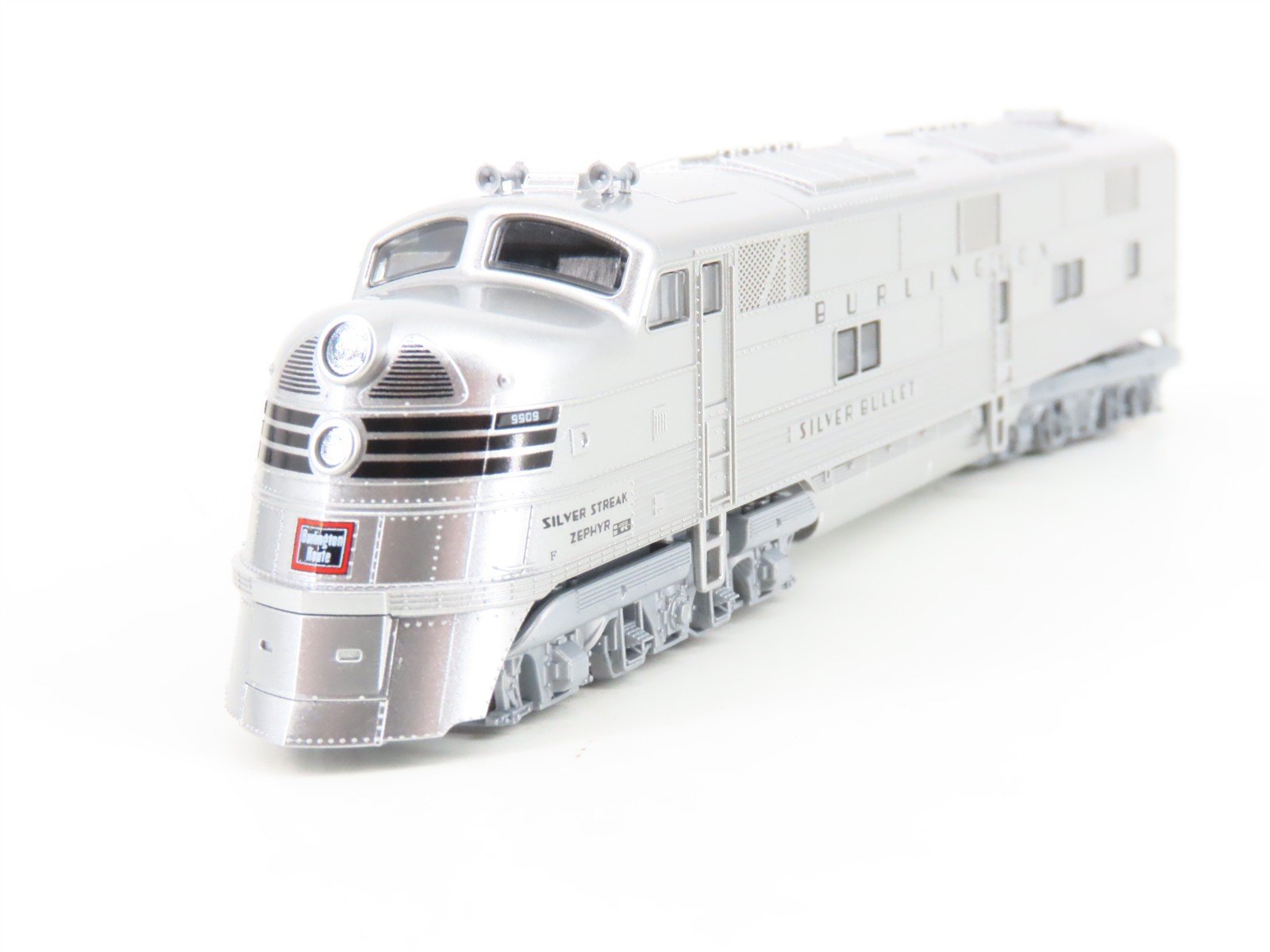 N KATO 106-090 CB&Q Silver Streak Zephyr E5A Diesel Passenger Train 6-Unit Set