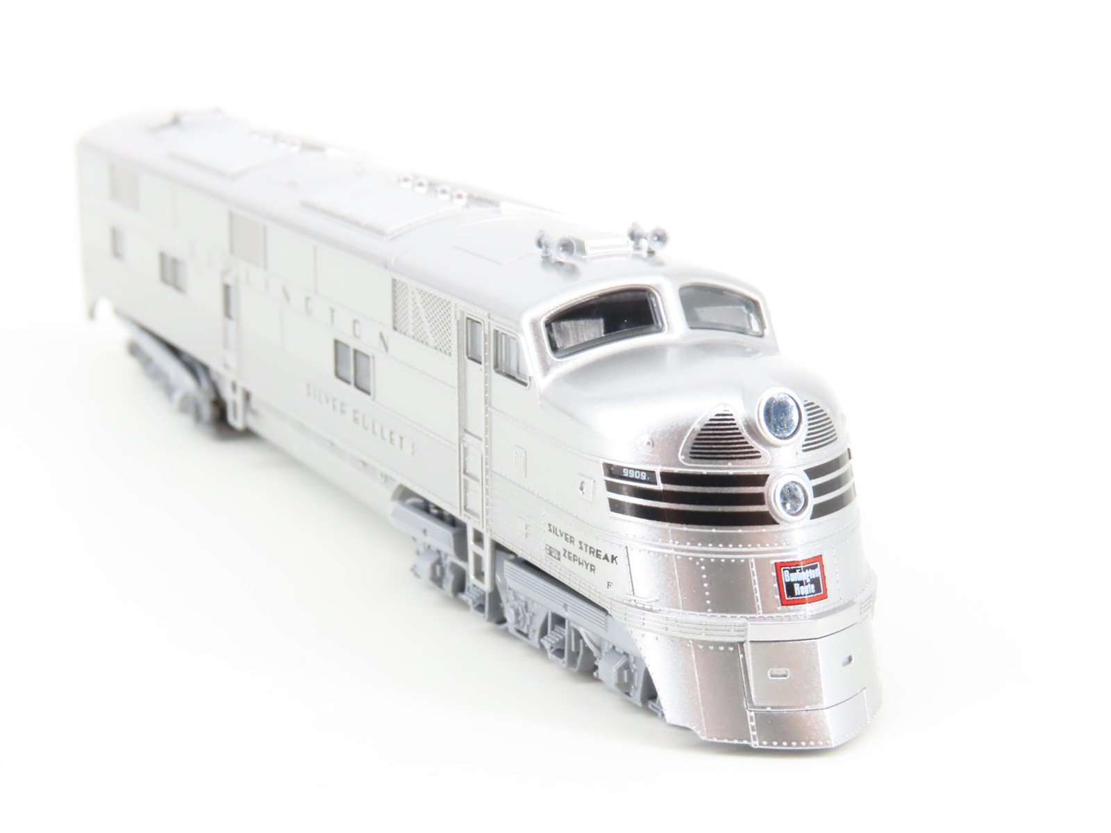 N KATO 106-090 CB&Q Silver Streak Zephyr E5A Diesel Passenger Train 6-Unit Set
