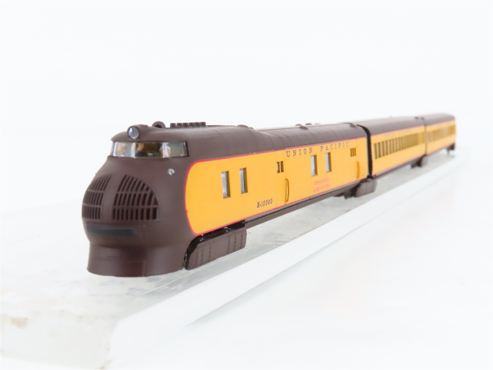 N Con-Cor 001-008791 UP Union Pacific M-10000 Streamliner 3-Unit Set - DCC Ready