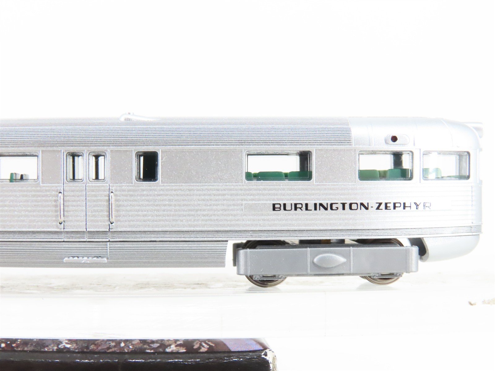 N Scale Con-Cor 001-8731 CB&Q Pioneer Zephyr Streamliner 3-Unit Set - DCC Ready