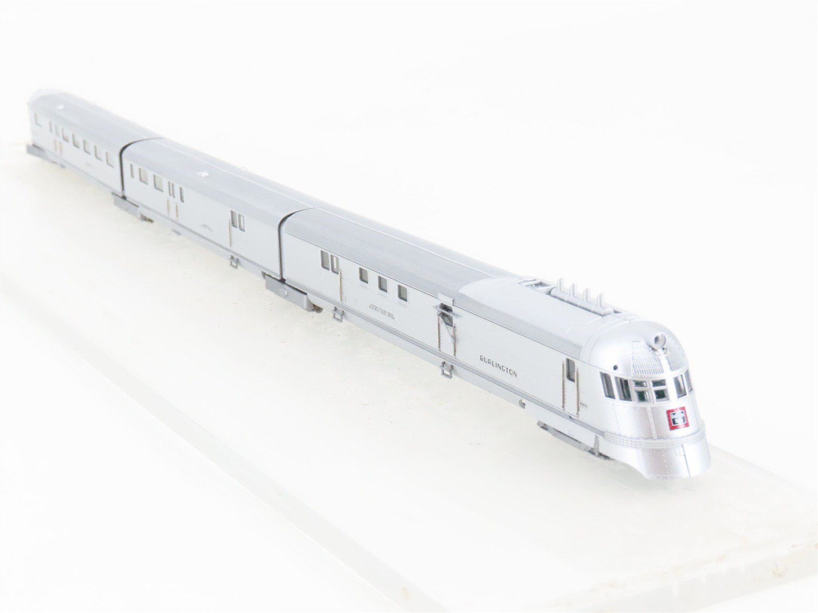 N Scale Con-Cor 001-8731 CB&Q Pioneer Zephyr Streamliner 3-Unit Set - DCC Ready